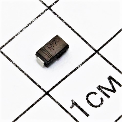 SM4007 (SMA) (M7)