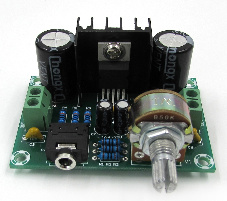 размер: L*W*H = 60*42*27 мм, Напряжение: AC12-15V, DC12-19V KIT-CFS-M551 Одноканальный усилитель 1 x 18W TDA2030 (с радиатором)