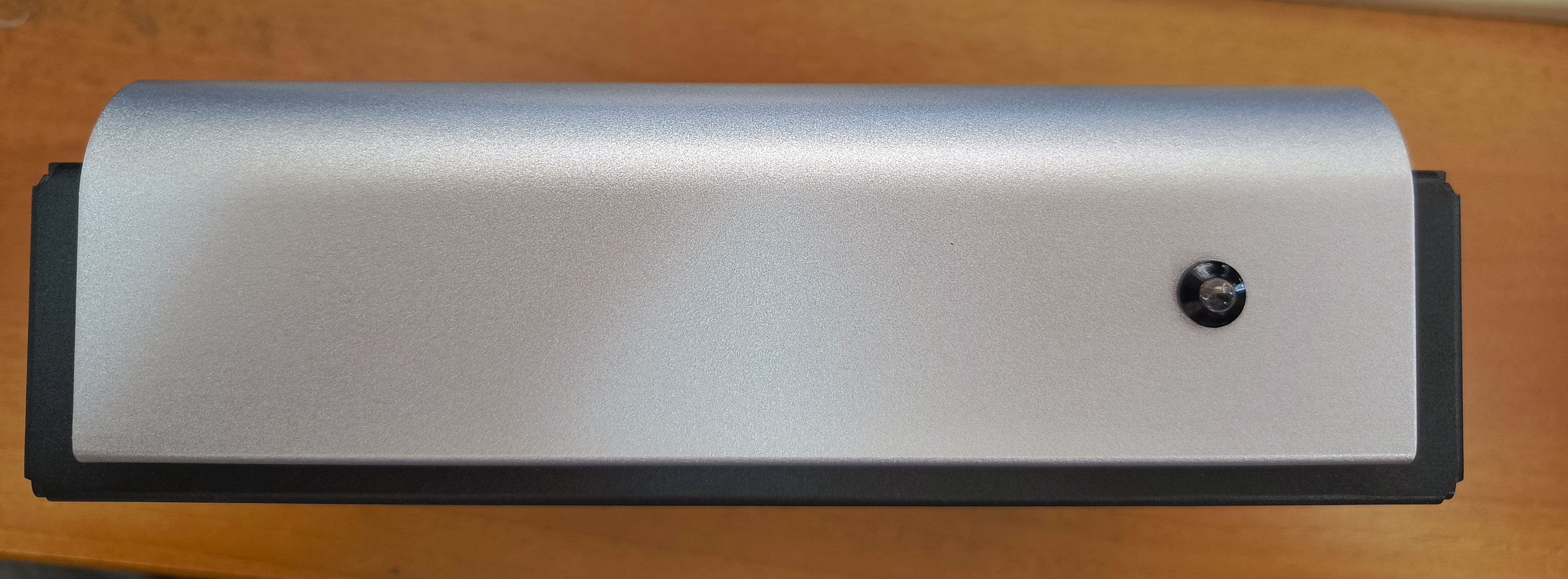 "EES-3512"микрокомпьютер в корпусе AMD Geode GX466 VGA, AC97 звук, CF, 2 USB 1.1, мышь и клав. PS/2 Din, Двойной Ethernet Rev.A1, Питание + 5 В, 220 x 65 x 147