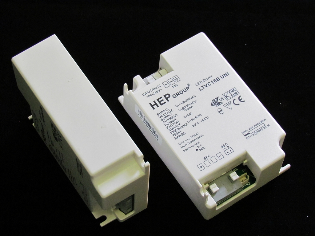 AC/DC-  LED  700, 10-16W, 100-240VAC-4-27VDC ( LTVC18B-UNI)