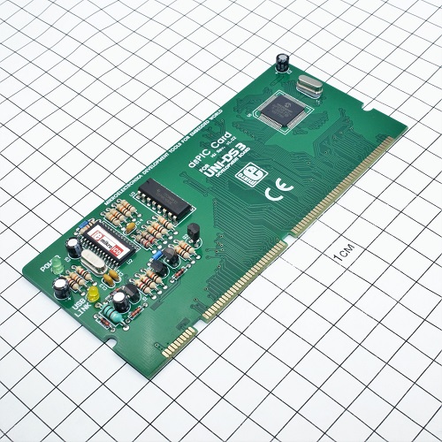Оценочная плата UNI-DS3 80pin с установленным МК PIC30F6014A-30I/P PIC-card V1.02
